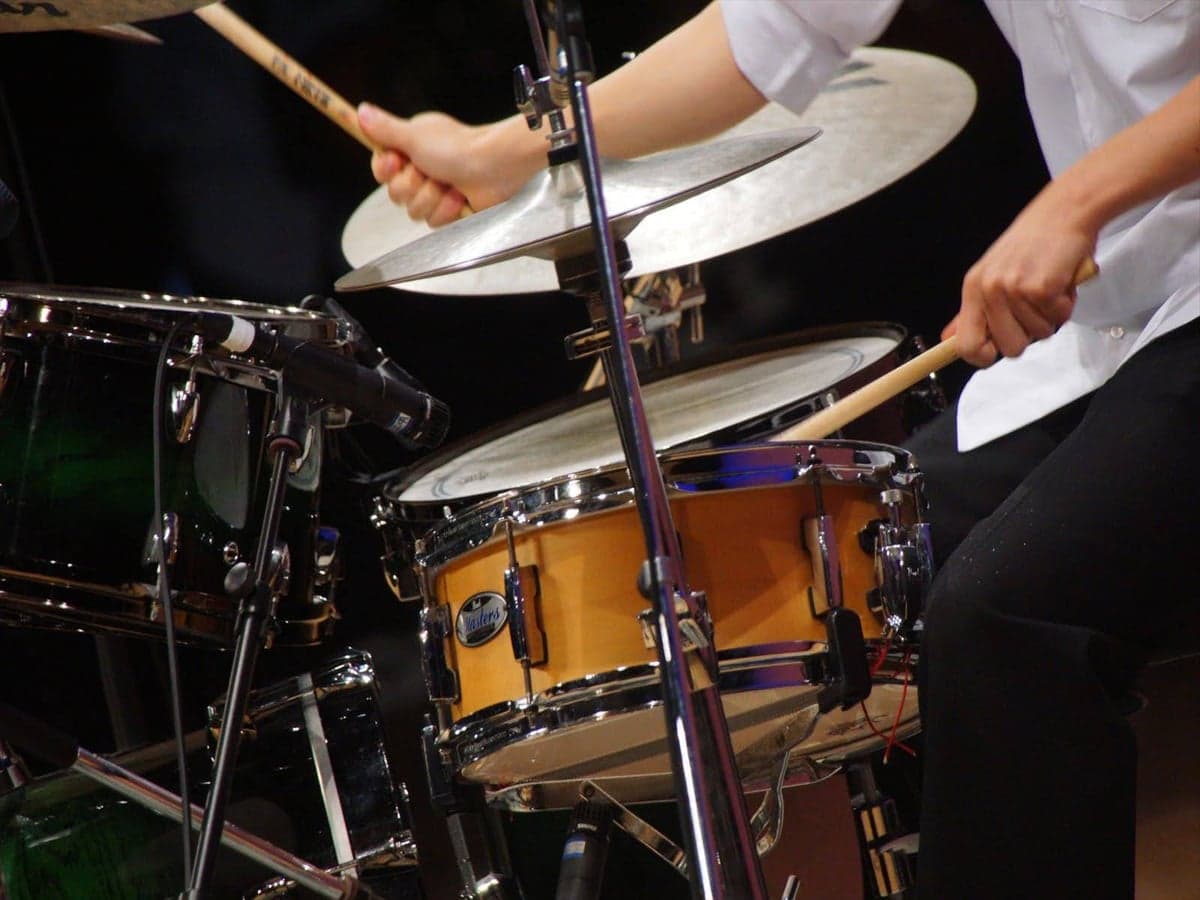 JABBERLOOP のステージライブ(「楽器を楽しむ日」過去開催の様子)