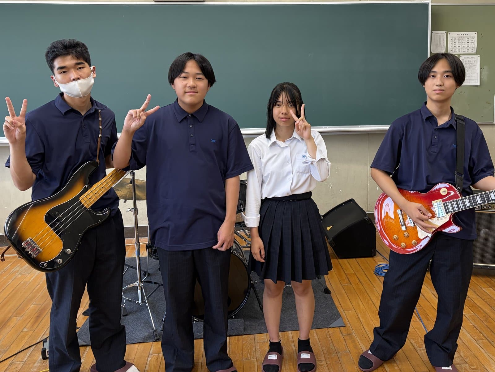 名古屋市立工業高等学校「鳴かない蝉」のバンド写真