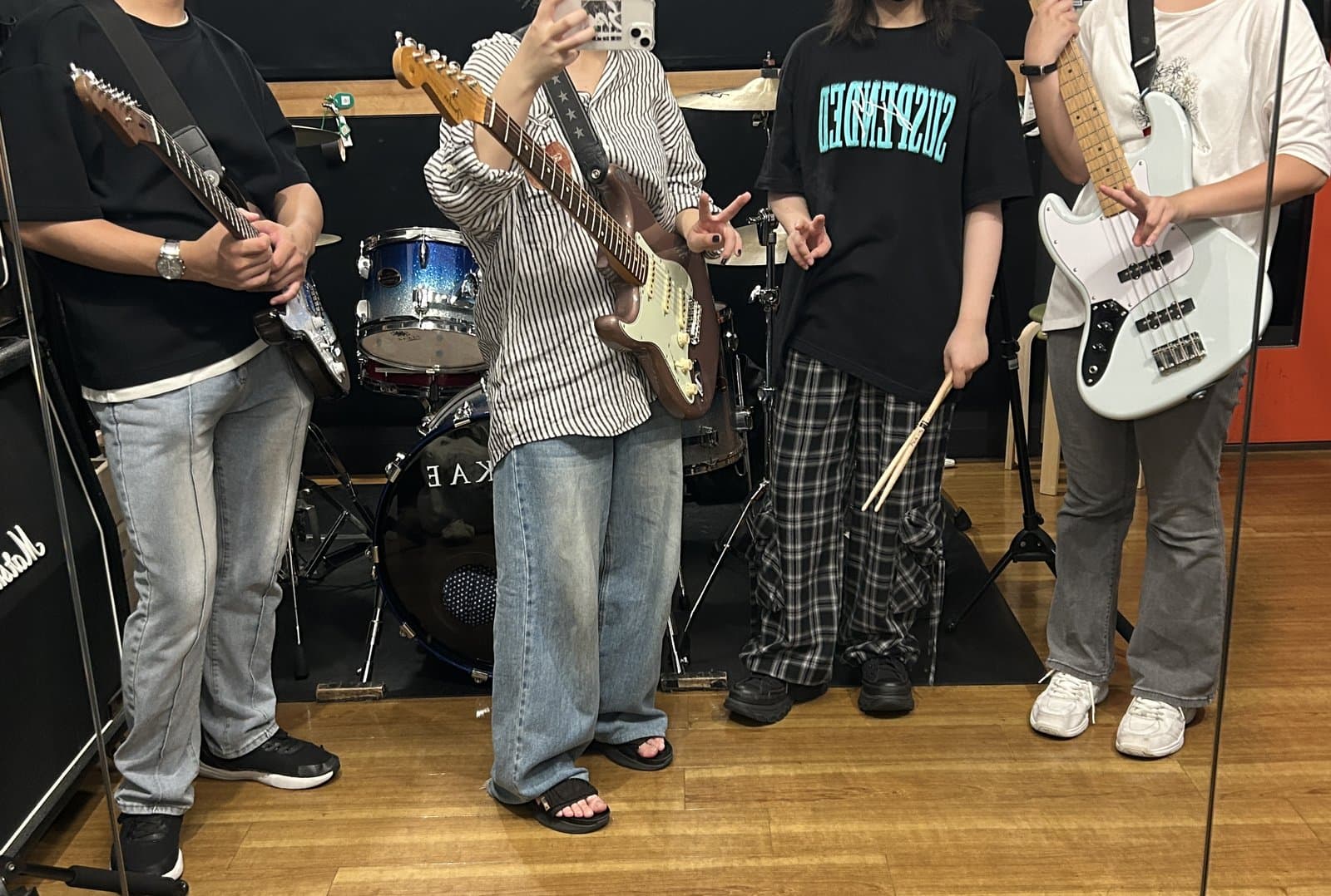 名古屋市立中央高等学校「clover」のバンド写真