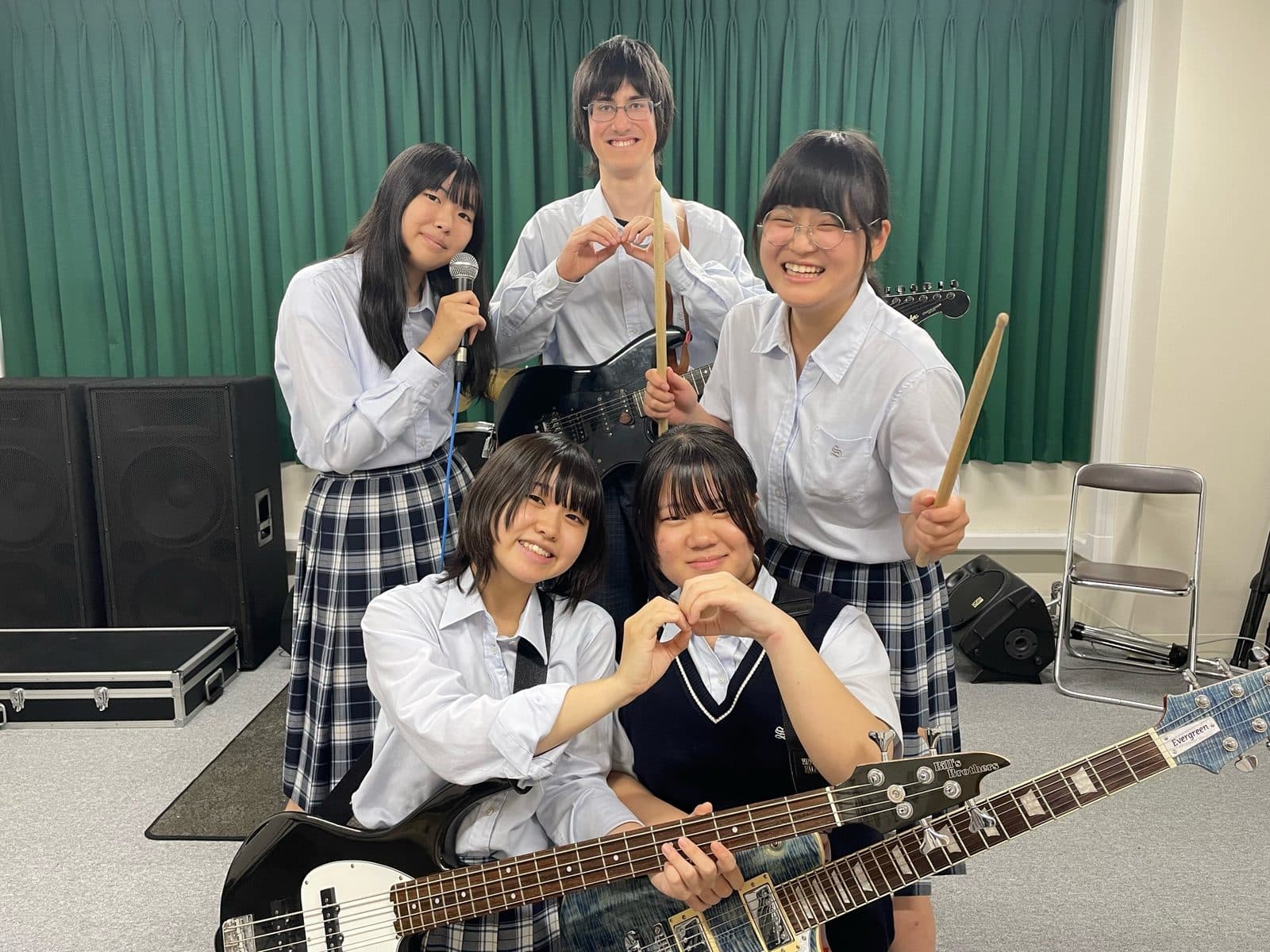 修文学院高等学校「Rivert∞de」のバンド写真